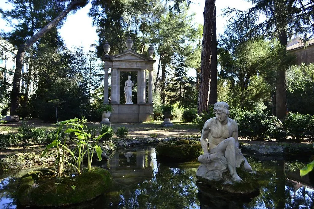 Residencia Salesiana Marti-Codolar Guest House Barcelona