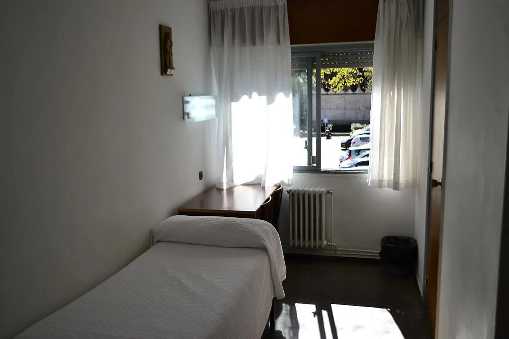 ** Gasthof Gasthaus Residencia Salesiana Marti-Codolar Barcelona Spanien