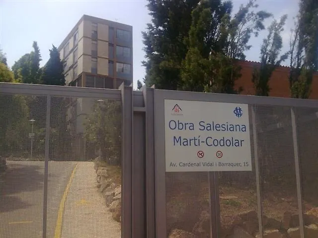 Residencia Salesiana Marti-Codolar Guest House Barcelona